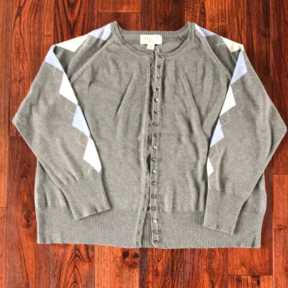 Casual Corner cardigan